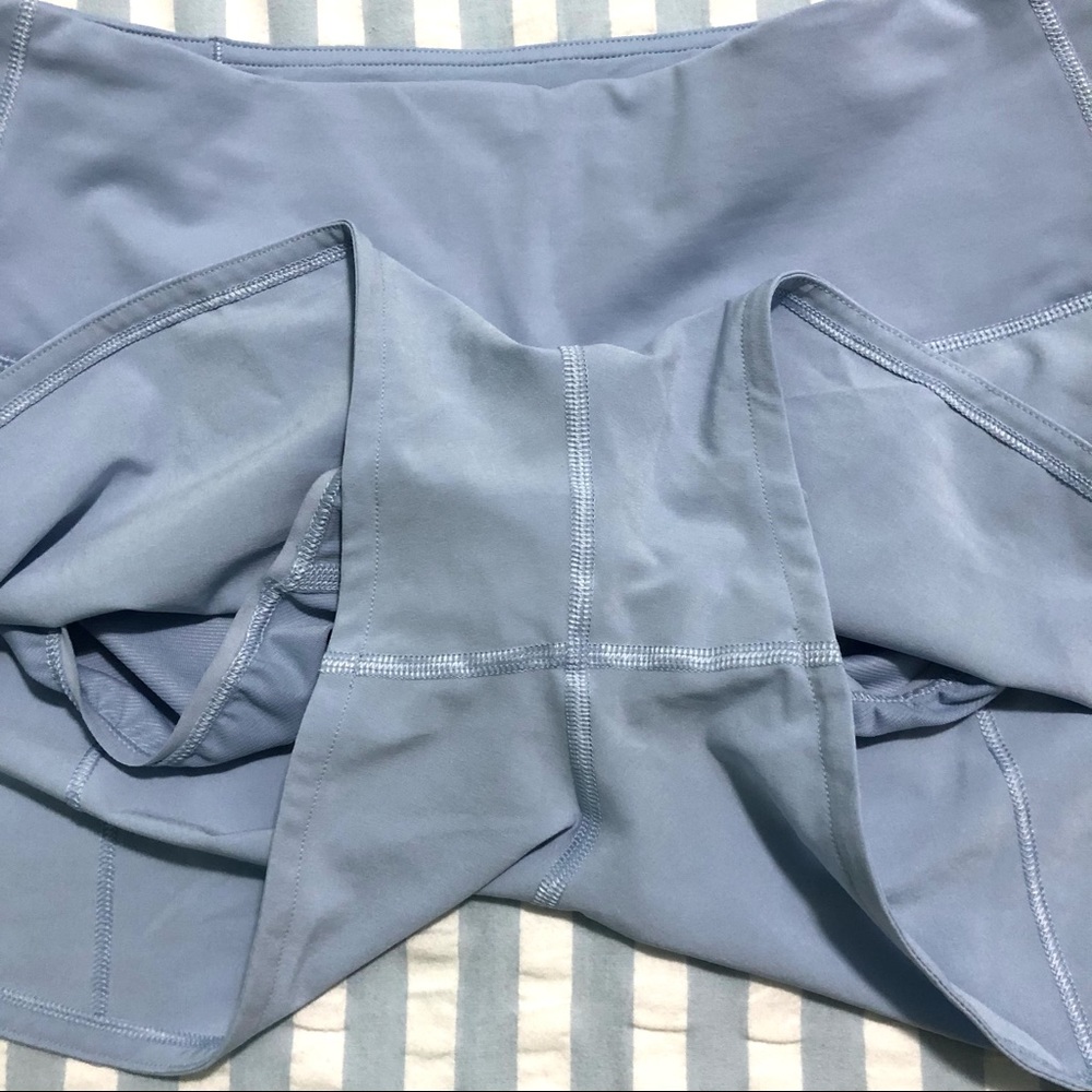 Lululemon Speed Up HR Short Linen Blue 2.5” size 6 - Picture 6 of 6